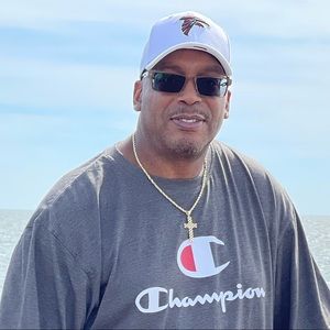 Meet your Posher, Stanley